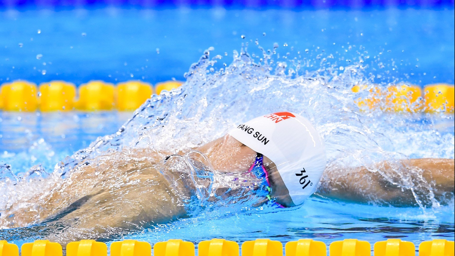 开云体育链接-仰泳对决南非选手从容应战,仰泳冠军视频